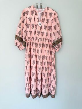 VICTORIA DUNN Evangeline Block Print Midi Dress in Silver Pink